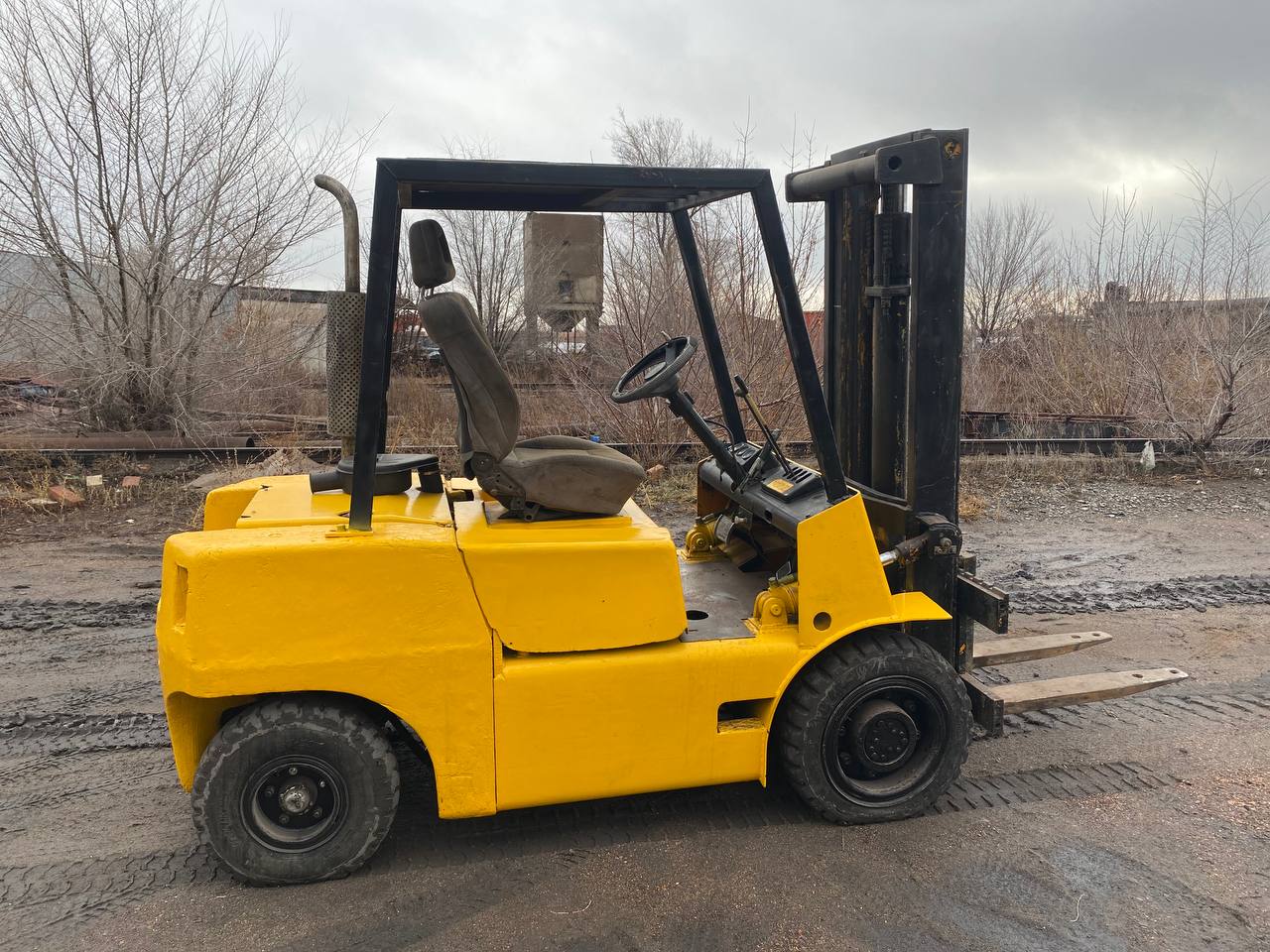 Погрузчик вилочный Балканкар (Balkancar)