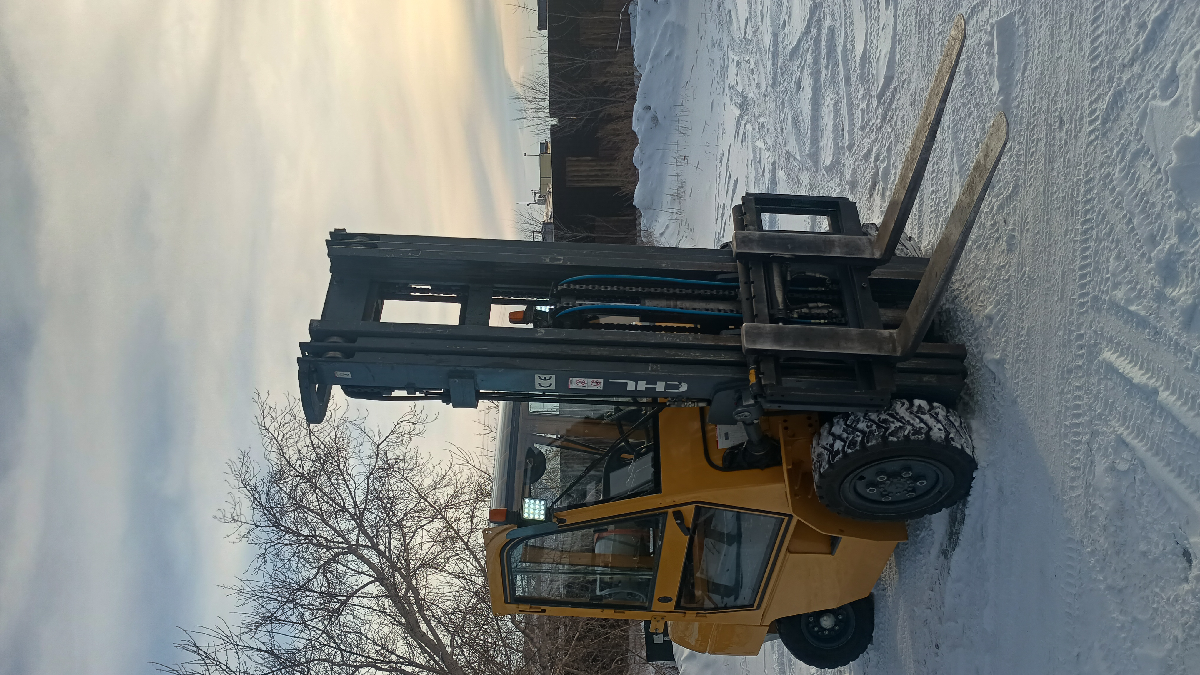 Вилочный погрузчик CHL (Heli) 3.5т