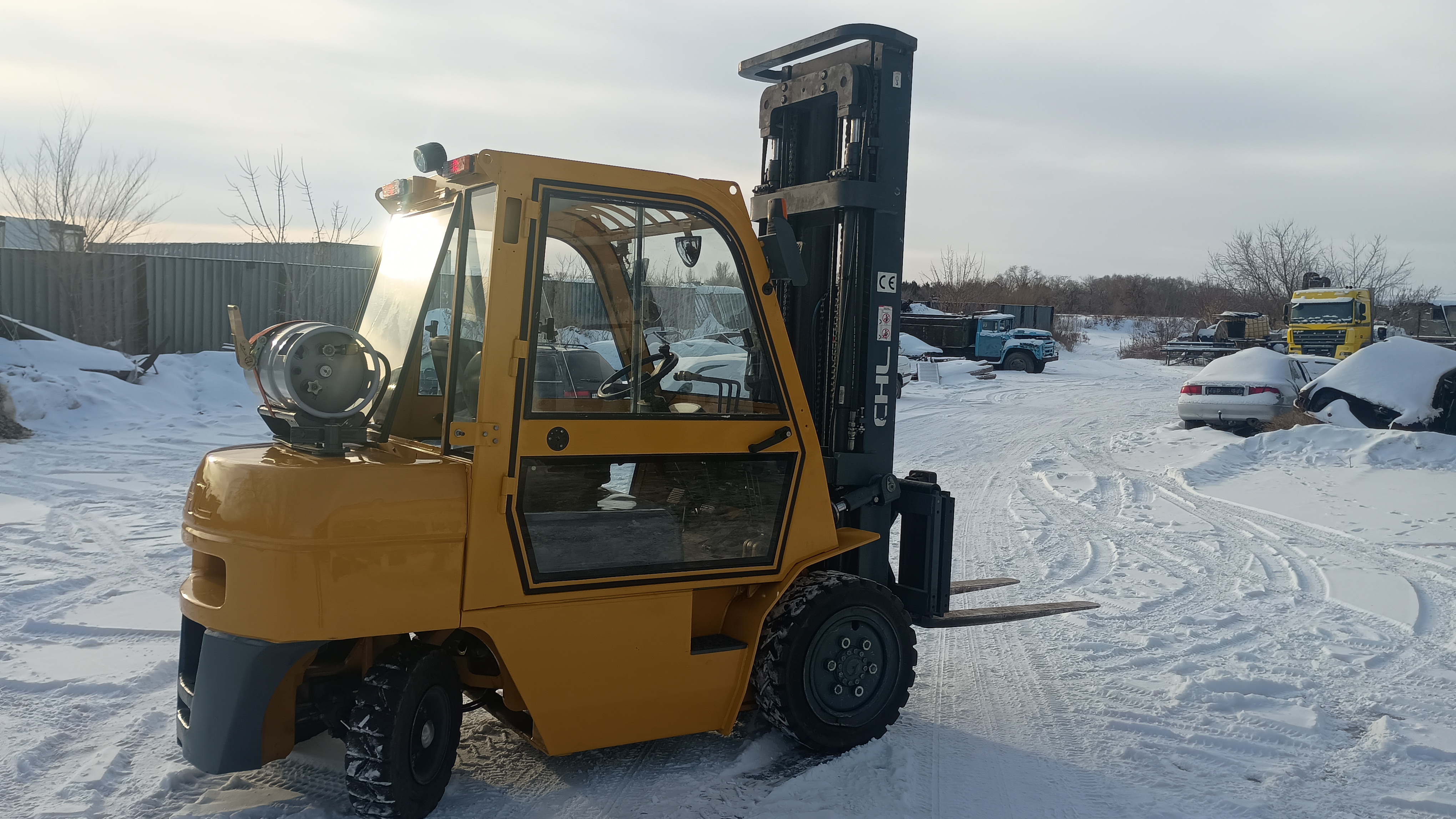 Вилочный погрузчик CHL (Heli) 3.5т - фото 8