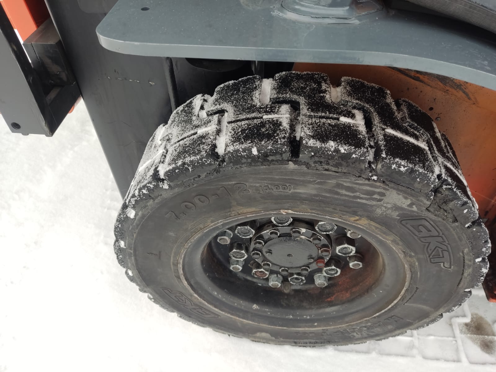 Погрузчик вилочный Toyota 32-8FG25 - фото 6