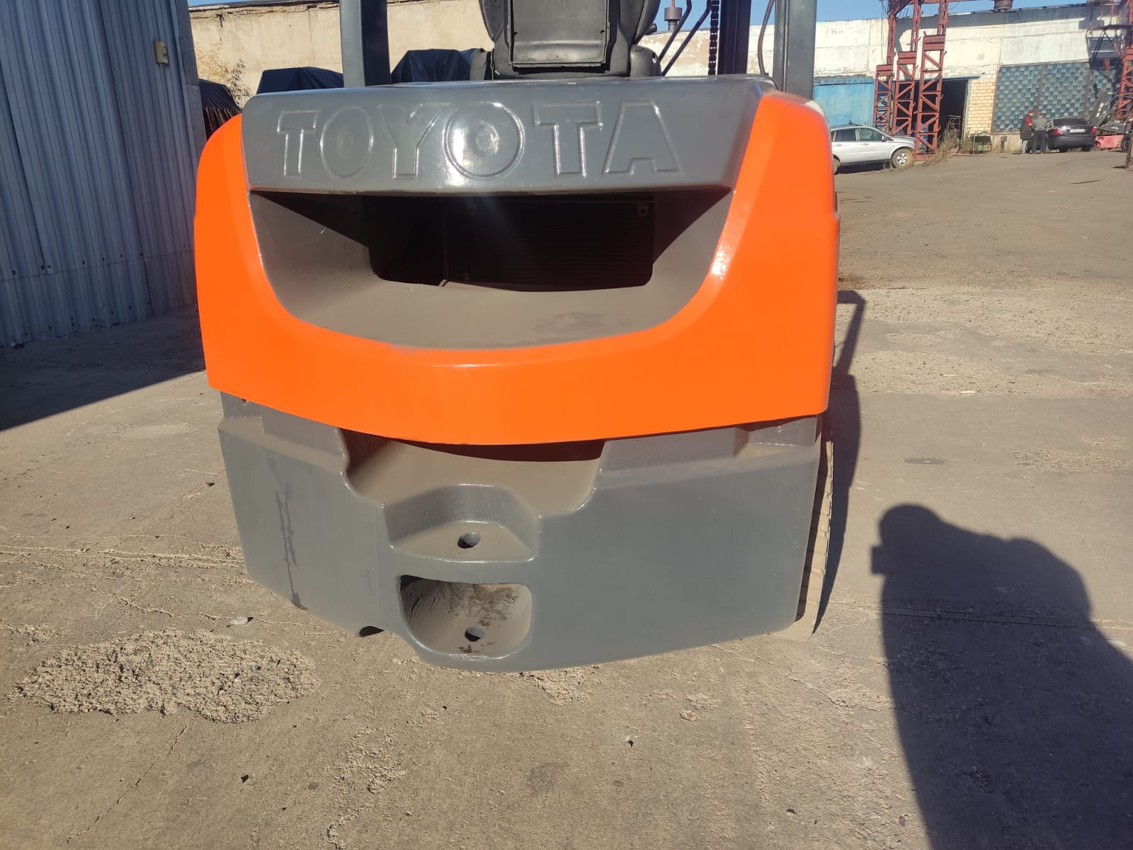 Вилочный погрузчик Toyota 32-8FGJ35 - фото 4